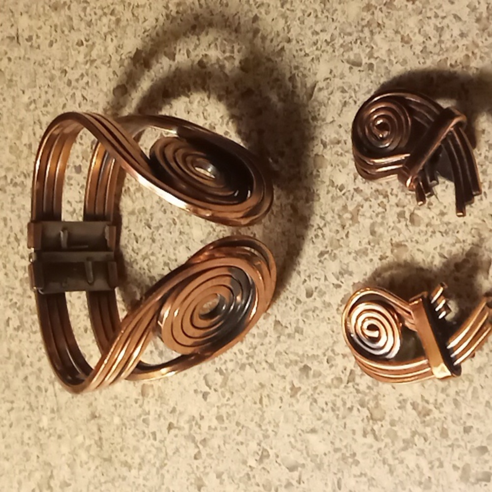 Bronze Cilp on Bracelet and Clip on Earrings